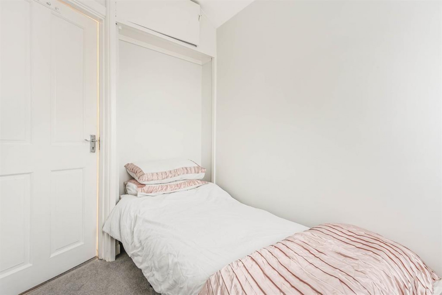 Cranford Drive, Hayes, Middlesex, UB3 4LB