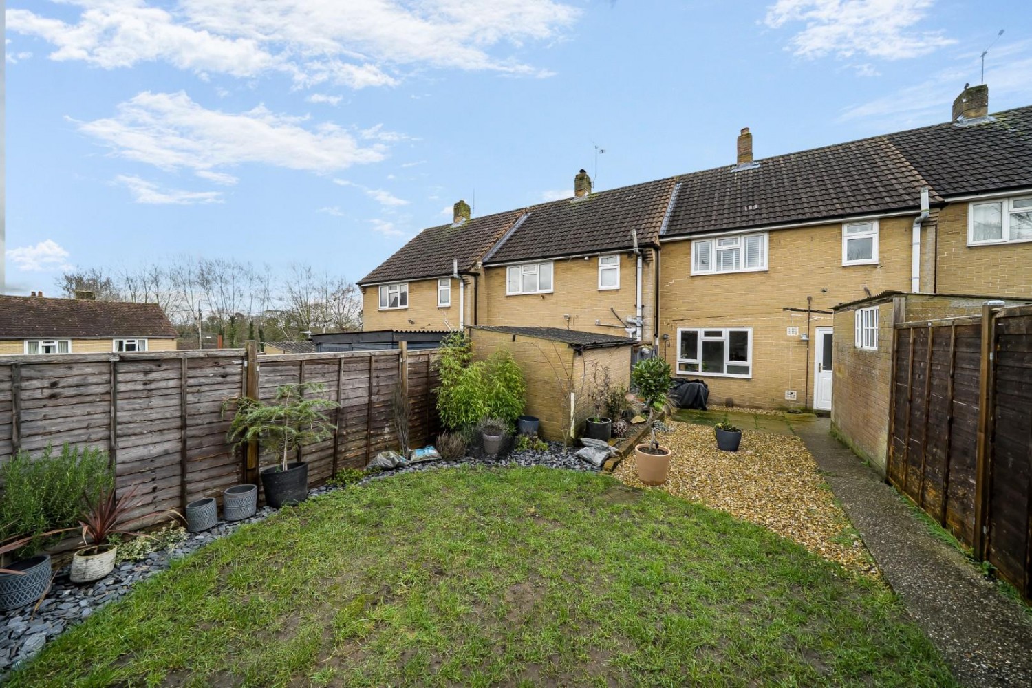 Summerfields, Henstridge