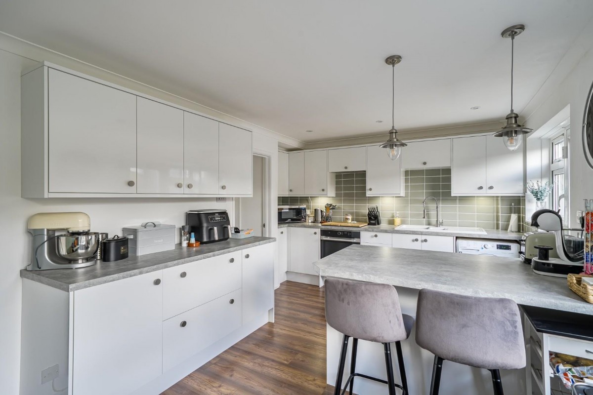 Summerfields, Henstridge