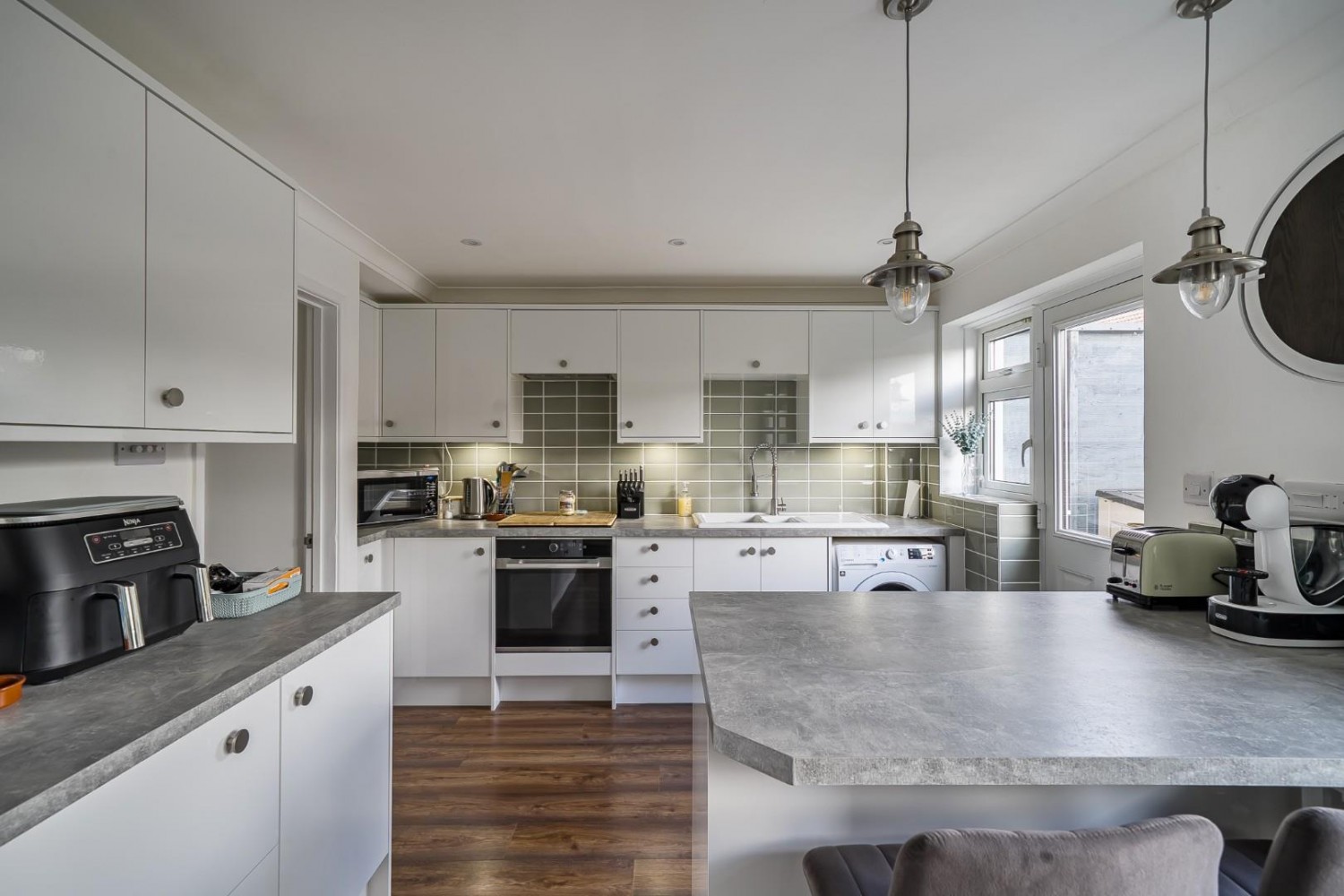 Summerfields, Henstridge