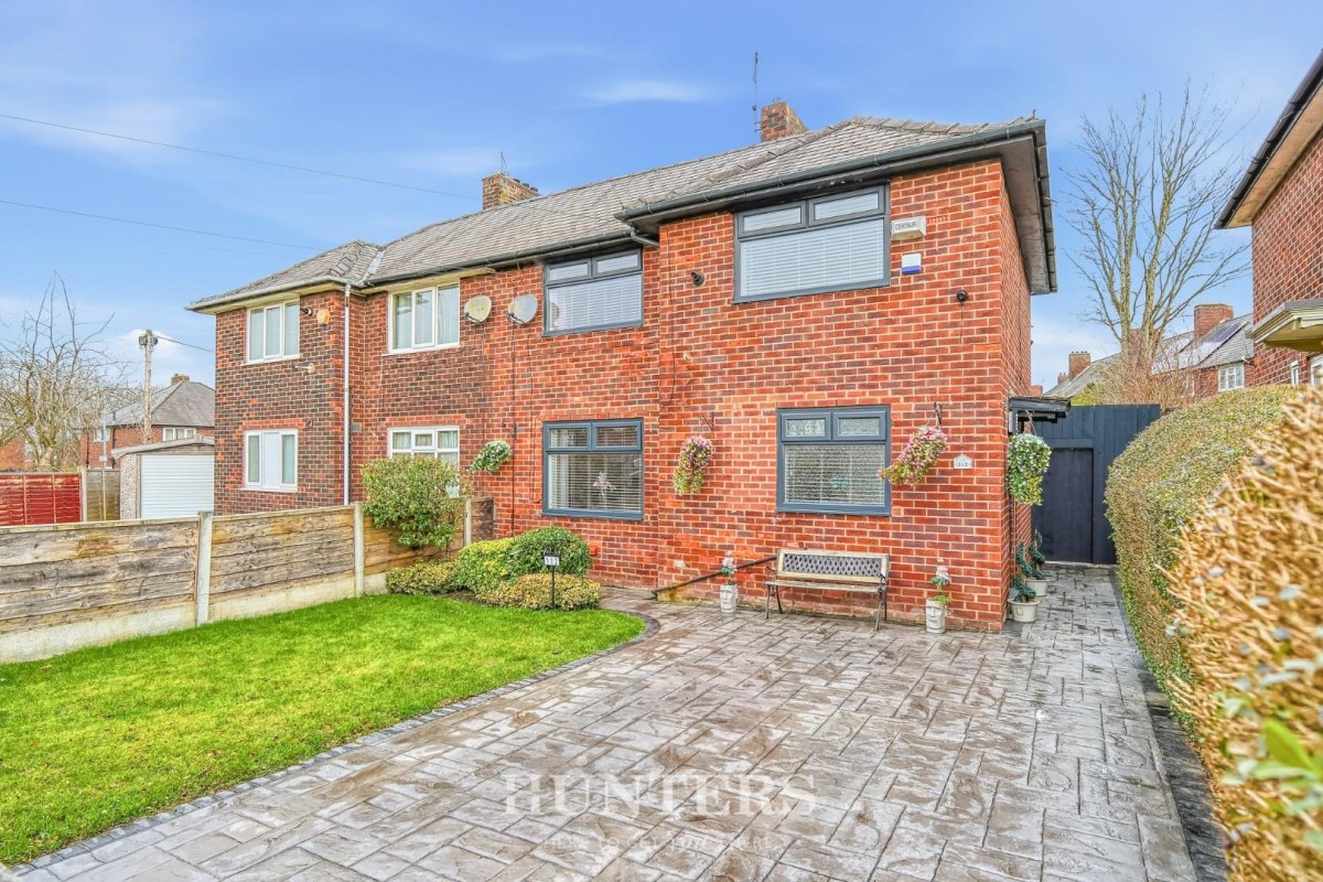 White Moss Road, Manchester, M9