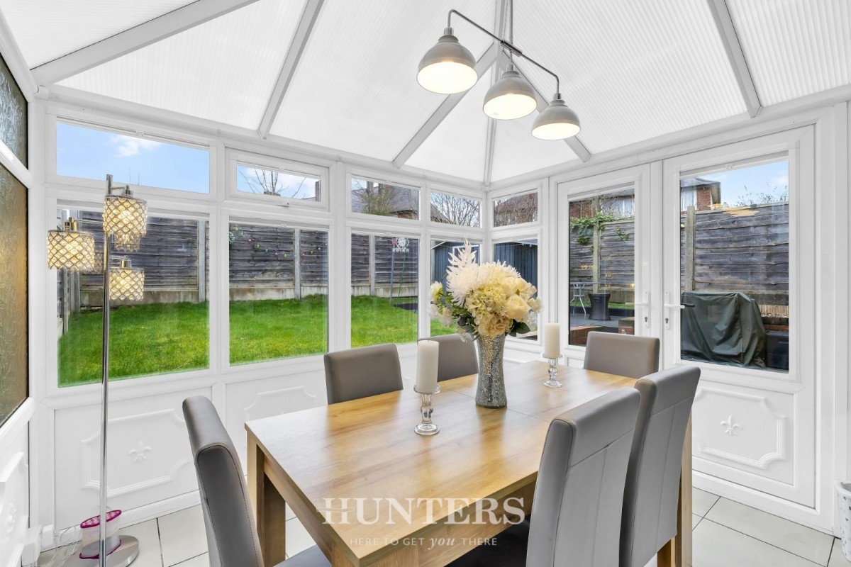 White Moss Road, Manchester, M9