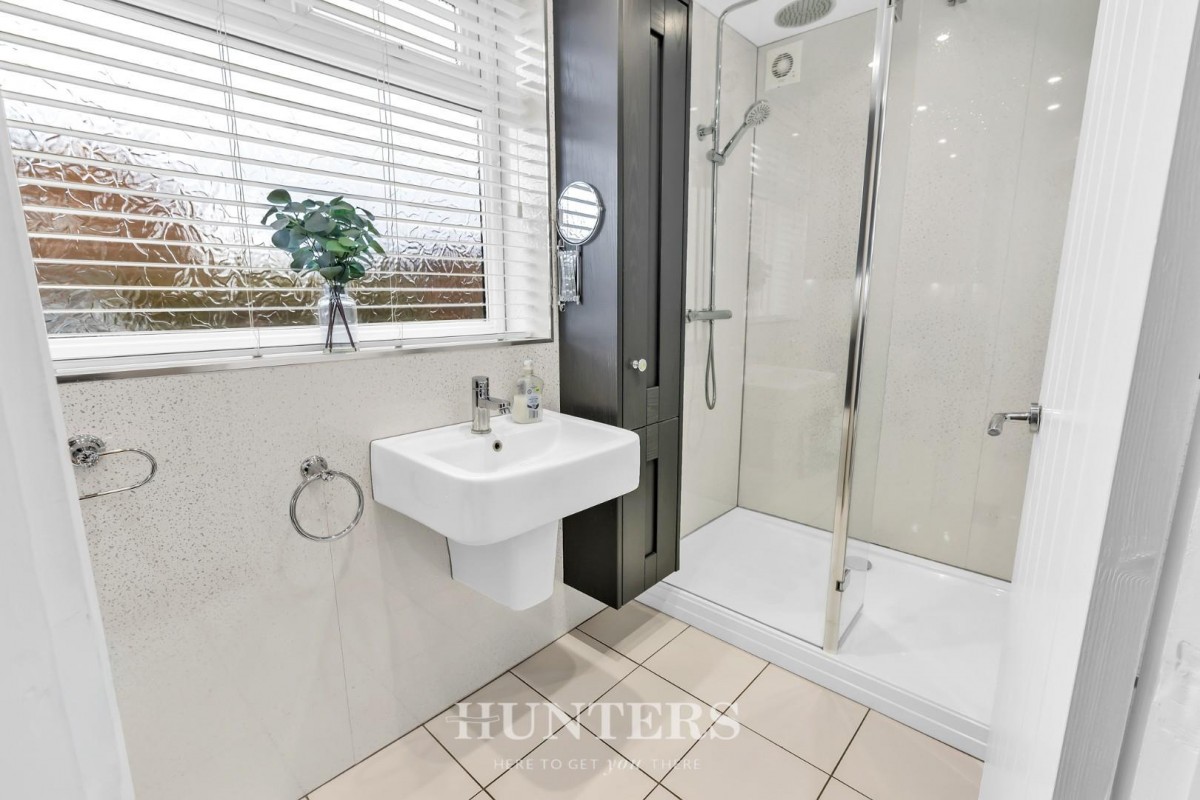 White Moss Road, Manchester, M9