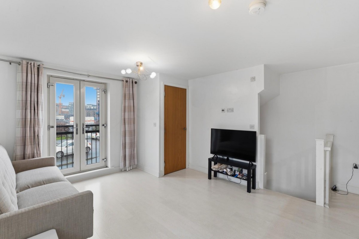 Holts Crest Way, Leeds, West Yorkshire