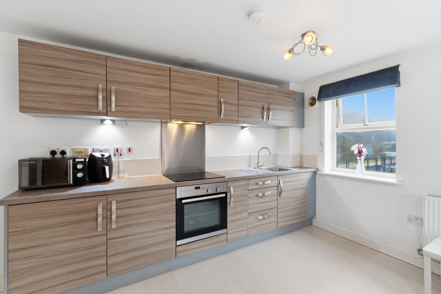 Holts Crest Way, Leeds, West Yorkshire