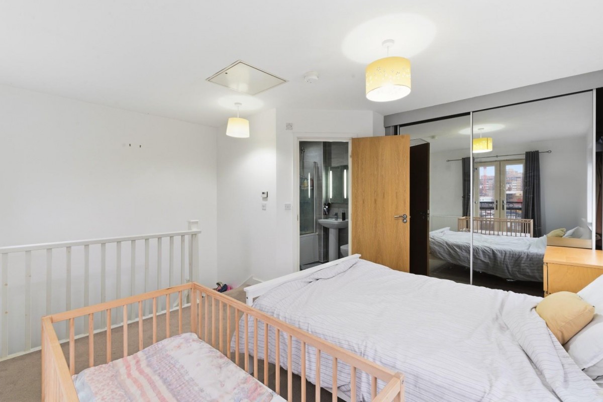 Holts Crest Way, Leeds, West Yorkshire