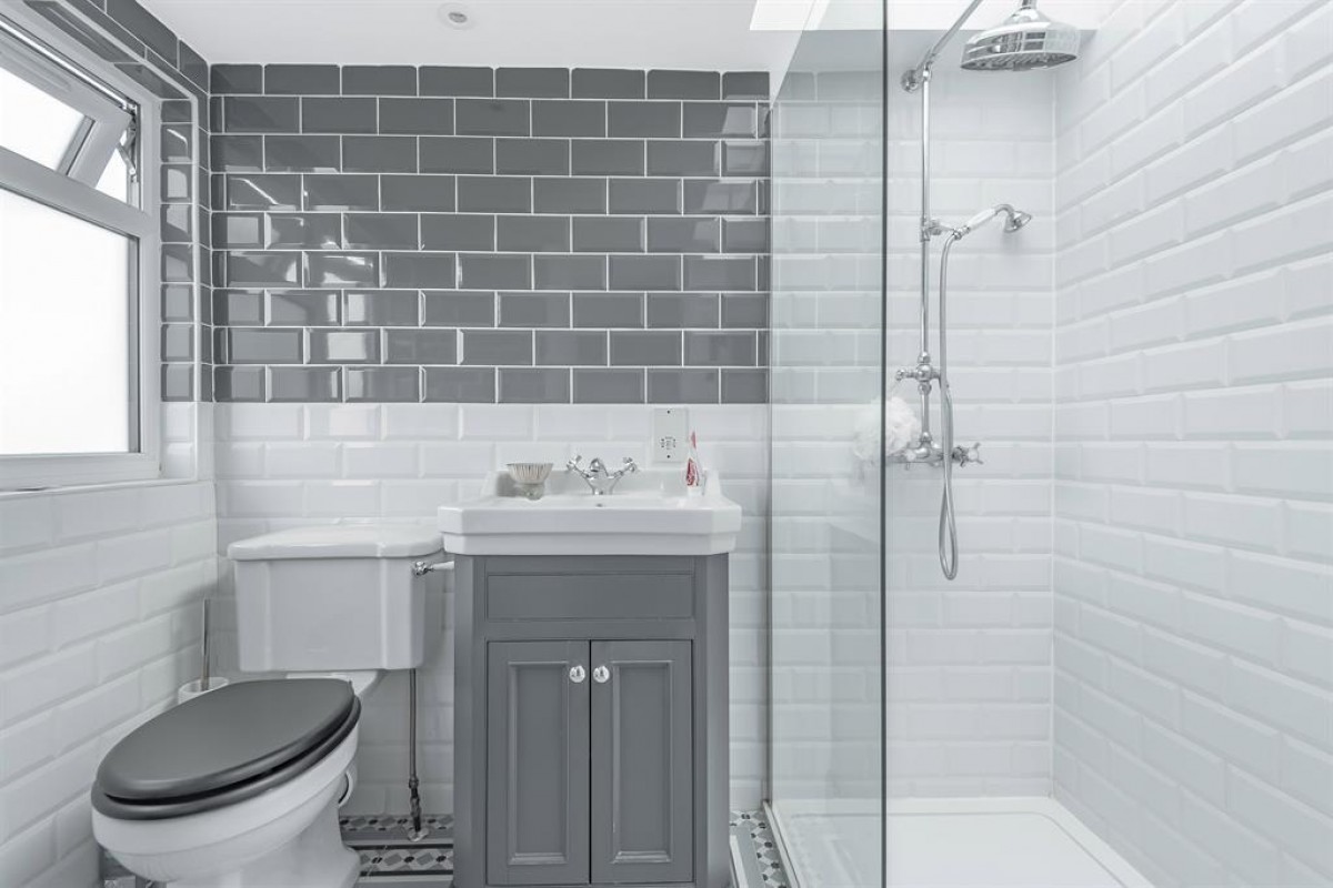 Sangley Road, London, SE6 2DY