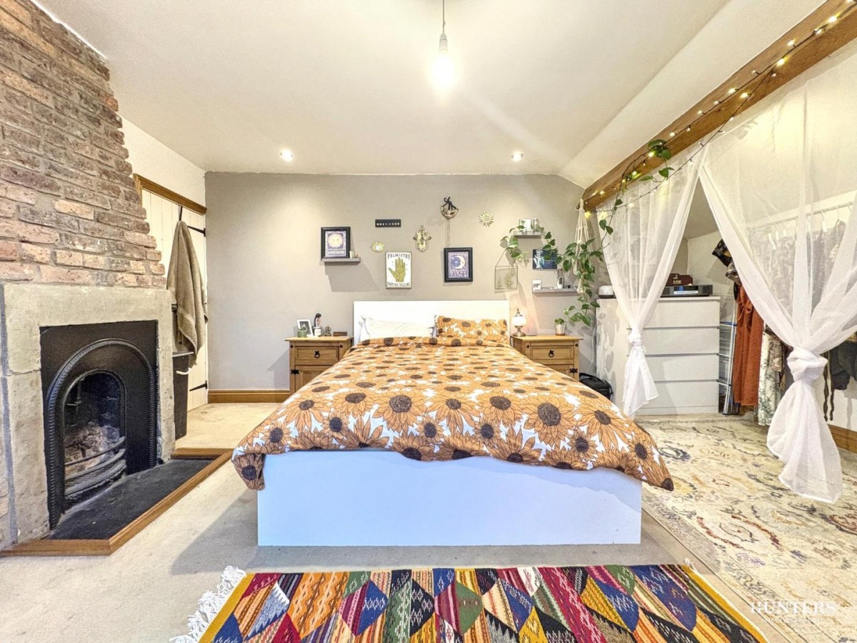 High Street, Thornhill, Dewsbury