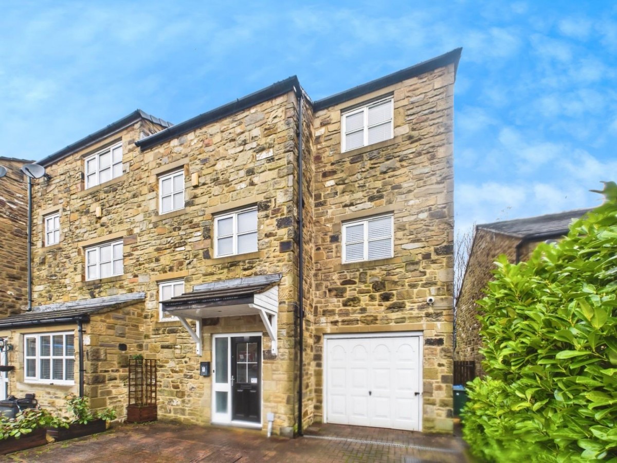 Pepper Hill Lea, Keighley, BD22 7AQ