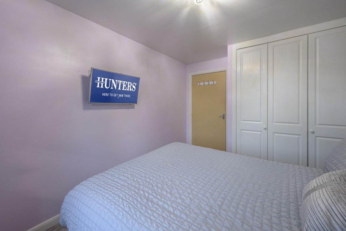 Thunderbolt Way, Tipton