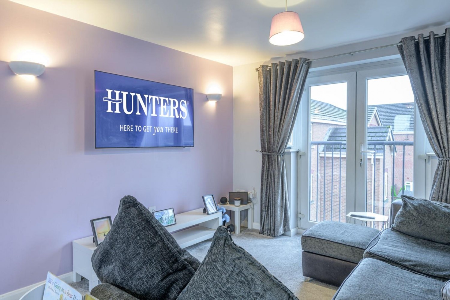 Thunderbolt Way, Tipton