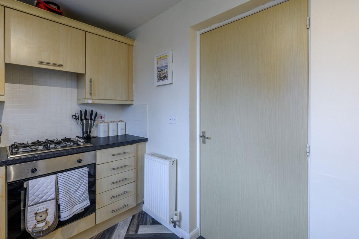 Thunderbolt Way, Tipton