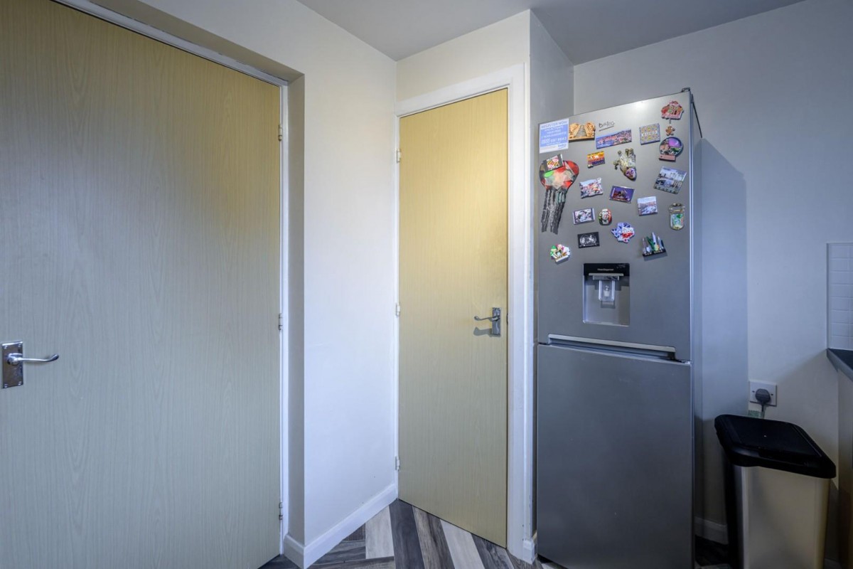 Thunderbolt Way, Tipton