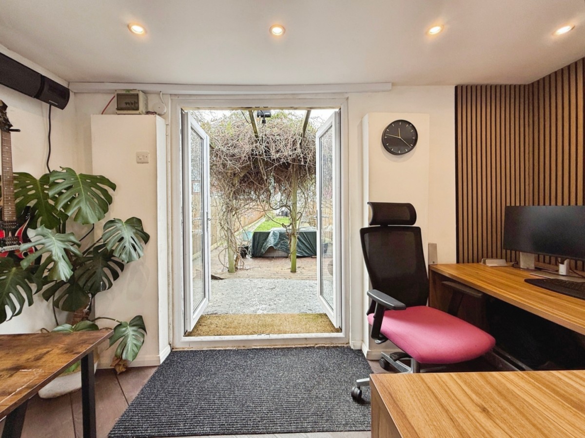 Avenue Terrace, Stonehouse