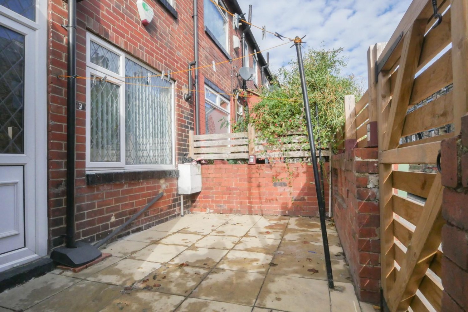 Avondale Street, Leeds, West Yorkshire, LS13 4DE