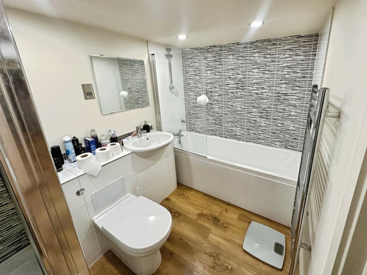 Cairns Close, Lichfield