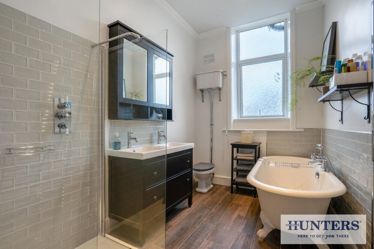 Hawthorn Crescent, Yeadon, Leeds