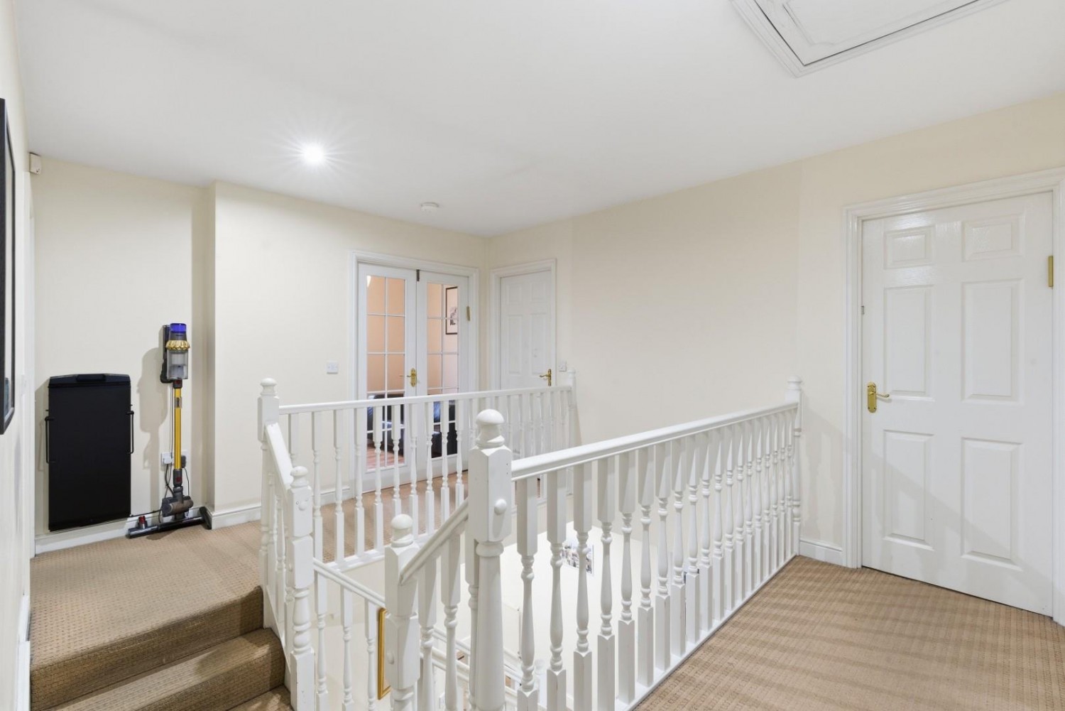 Stoneleigh Way, Leeds, West Yorkshire