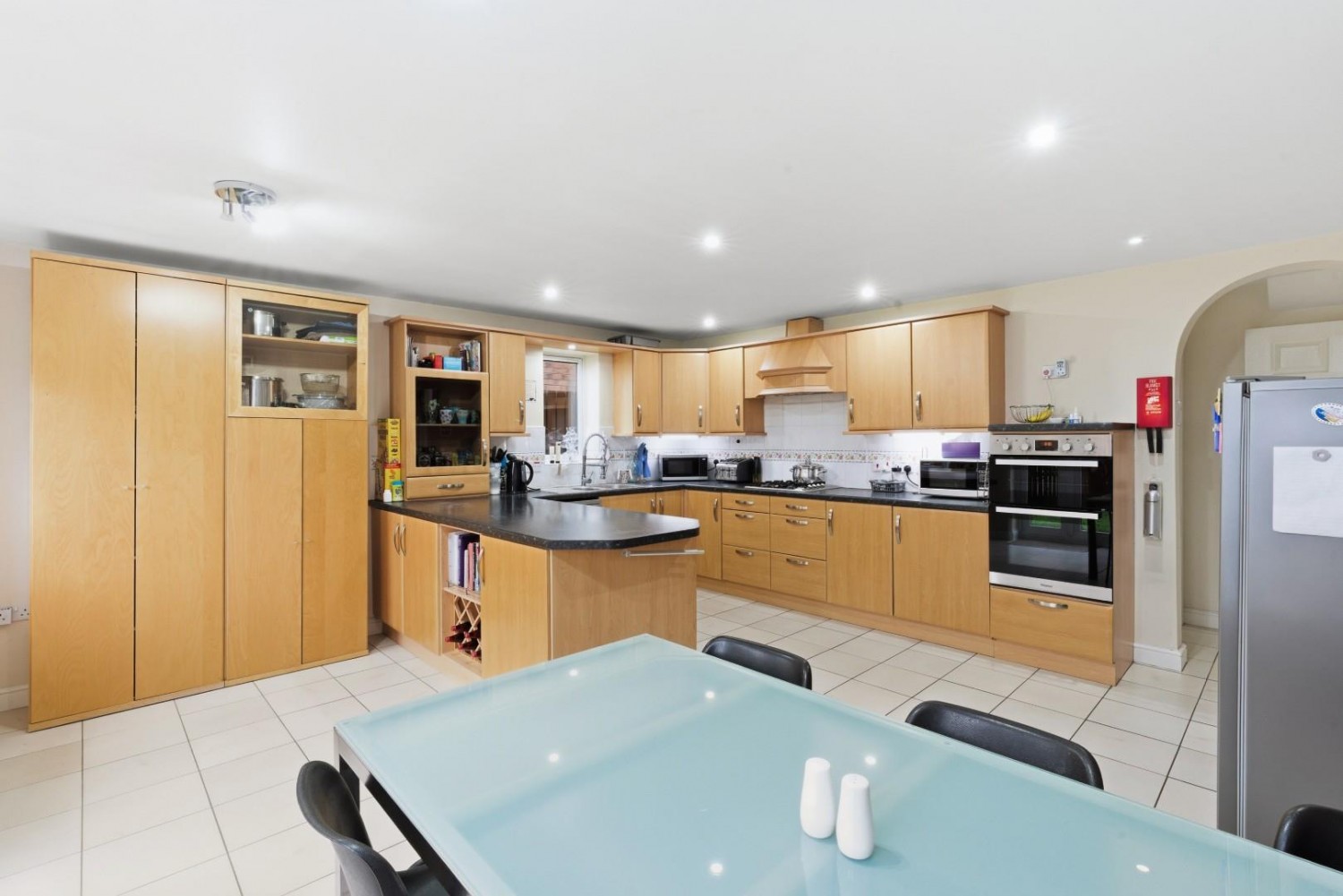 Stoneleigh Way, Leeds, West Yorkshire