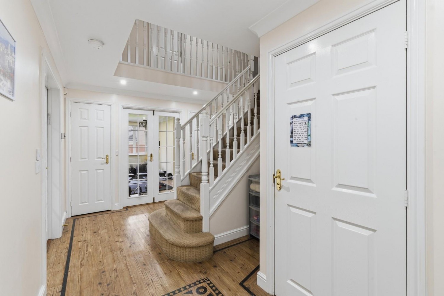 Stoneleigh Way, Leeds, West Yorkshire