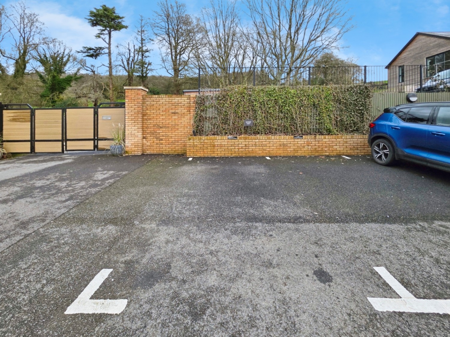 Beatrice Webb Lane, Standish