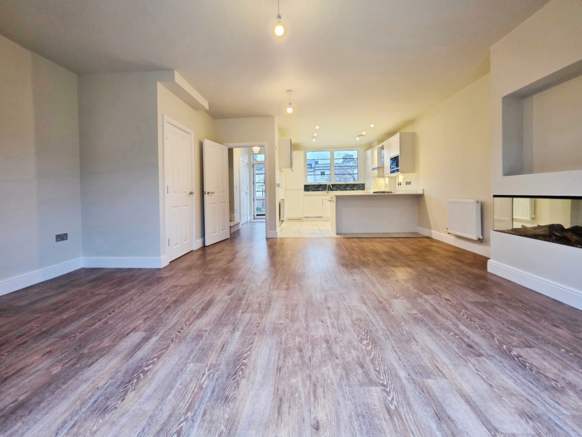 Beatrice Webb Lane, Standish