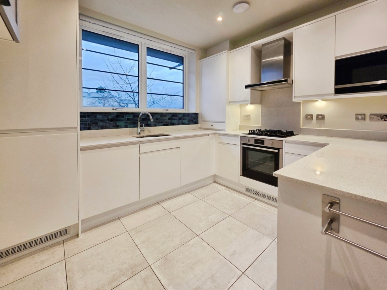 Beatrice Webb Lane, Standish