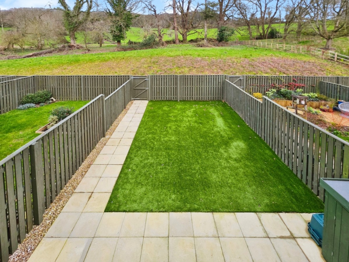 Beatrice Webb Lane, Standish