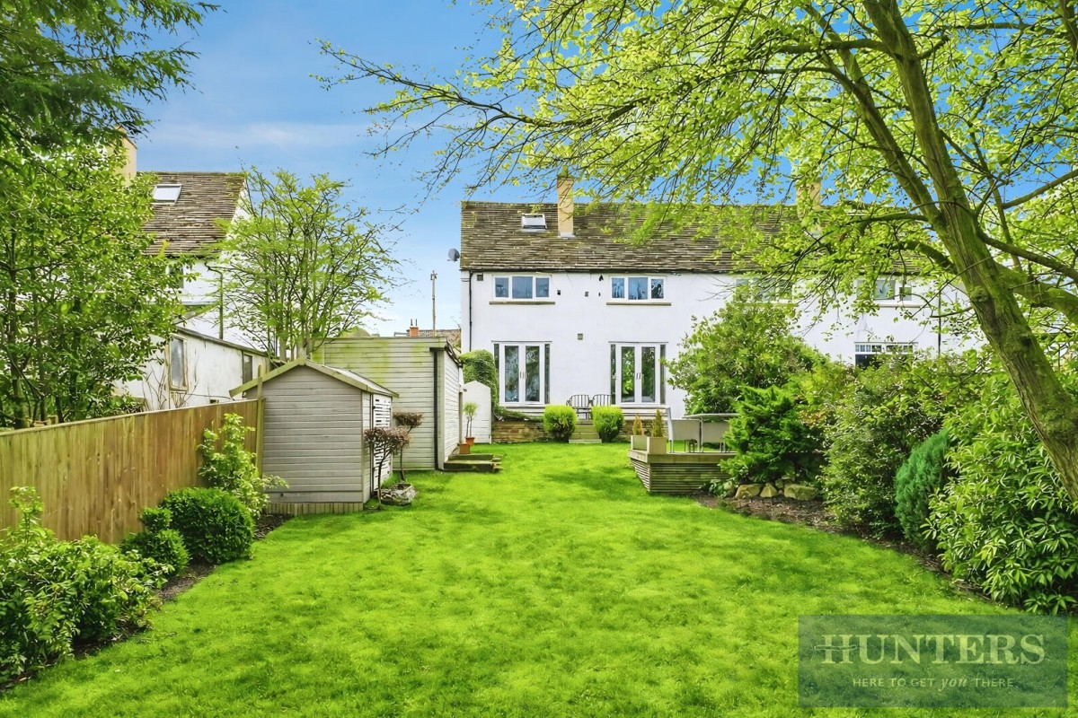 Hawksworth Lane, Guiseley, Leeds