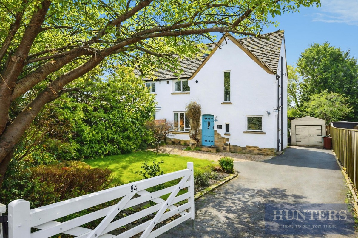 Hawksworth Lane, Guiseley, Leeds