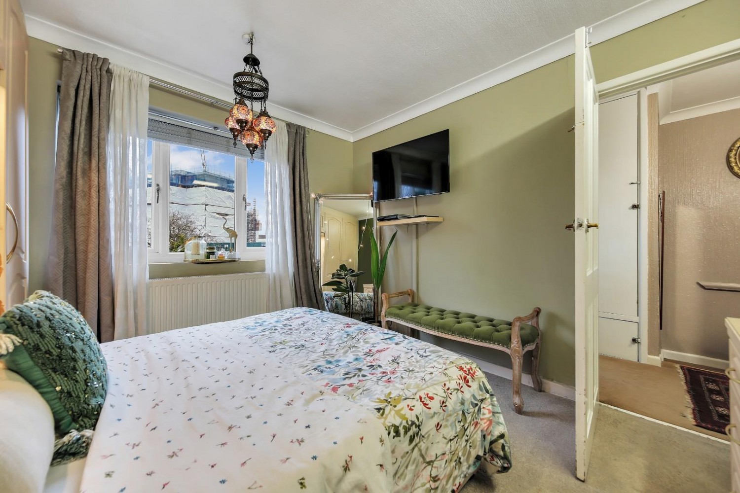 Chadwell Avenue, Chadwell Heath, RM6