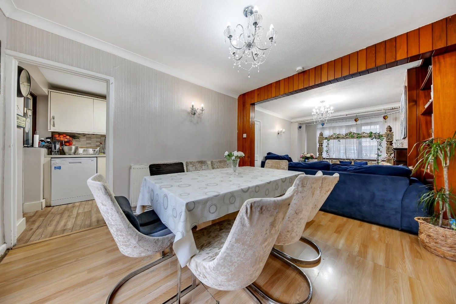 Chadwell Avenue, Chadwell Heath, RM6