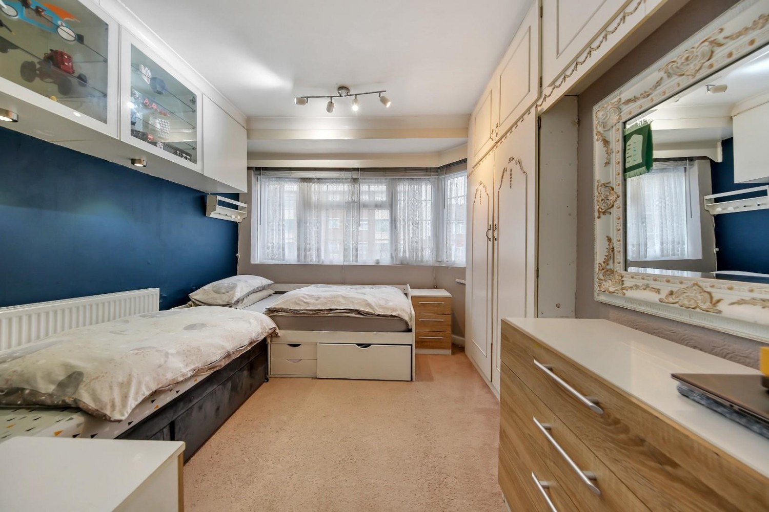 Chadwell Avenue, Chadwell Heath, RM6