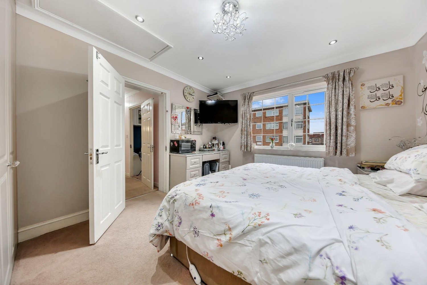 Chadwell Avenue, Chadwell Heath, RM6