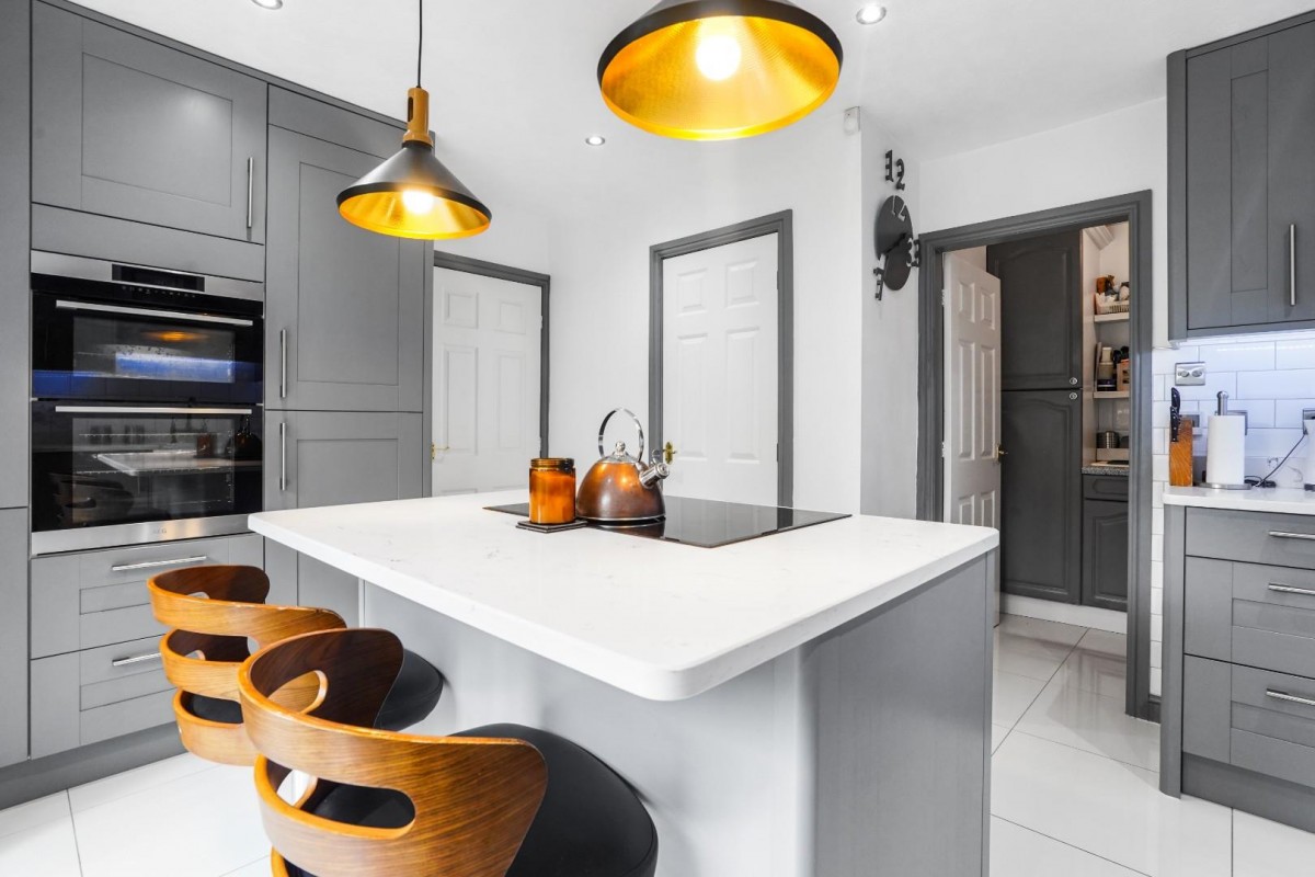 Wike Ridge Avenue, Leeds