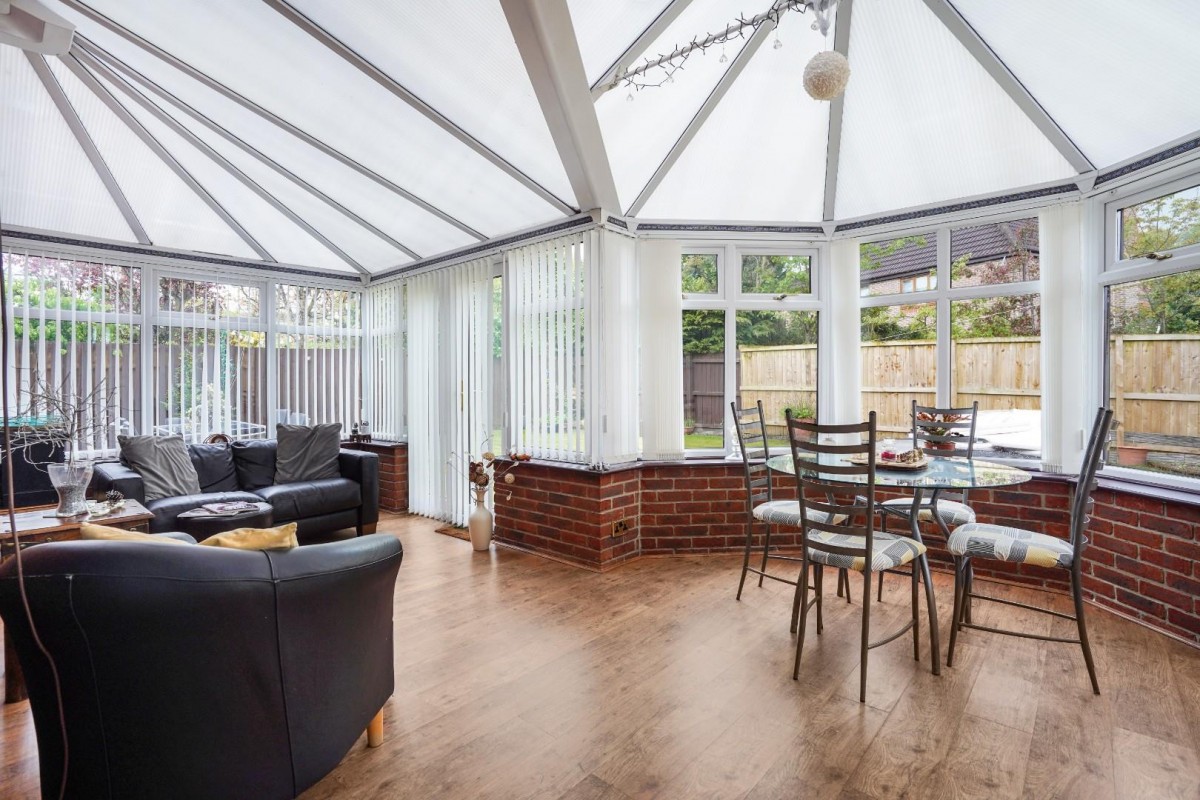 Wike Ridge Avenue, Leeds