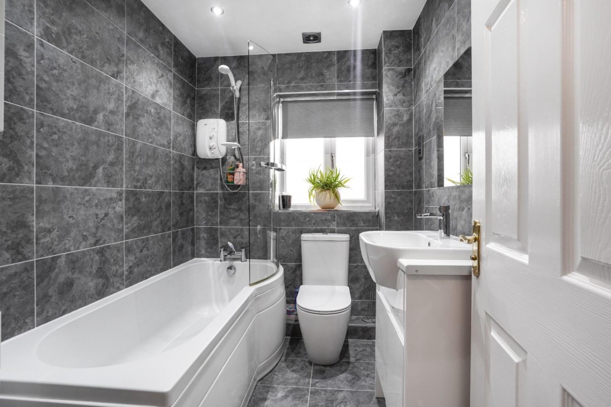 Wike Ridge Avenue, Leeds