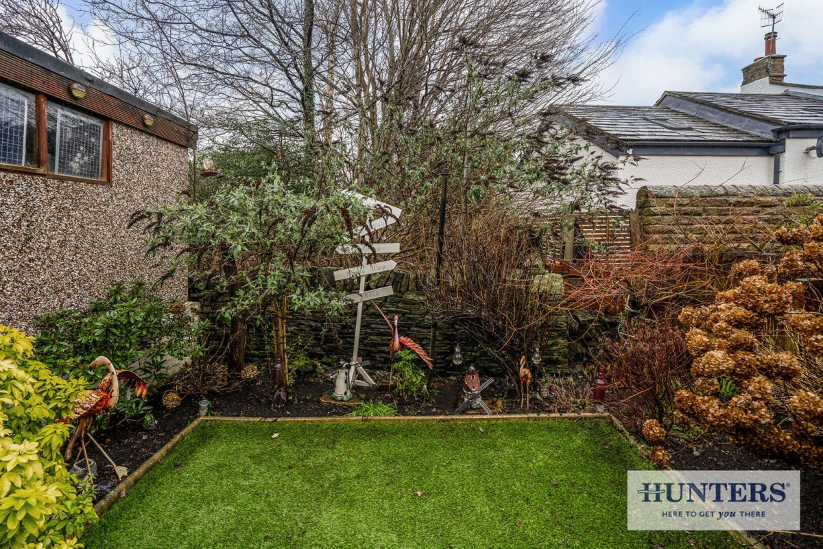 Apperley Gardens, Apperley Bridge