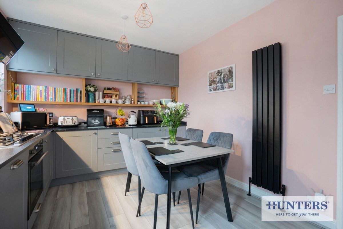 Apperley Gardens, Apperley Bridge