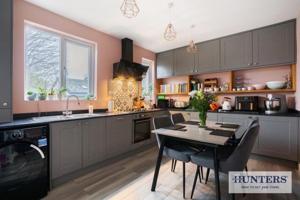 Apperley Gardens, Apperley Bridge