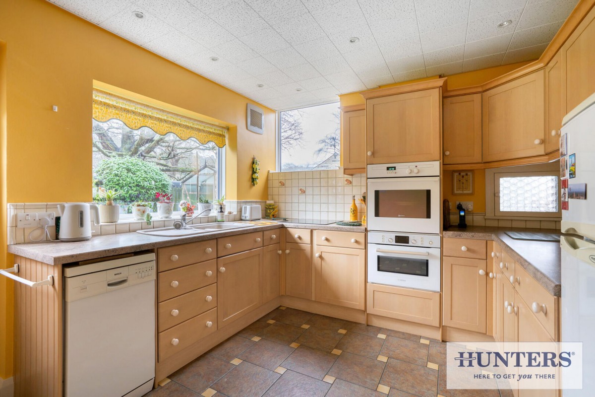 Acacia Park Terrace, Rawdon Border