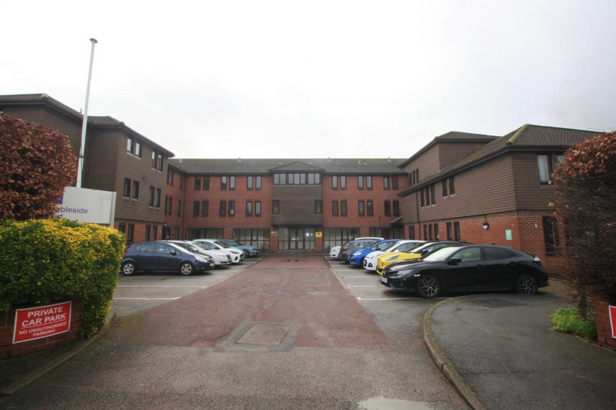 Hamble Lane, Hamble, Southampton, SO31 4QE