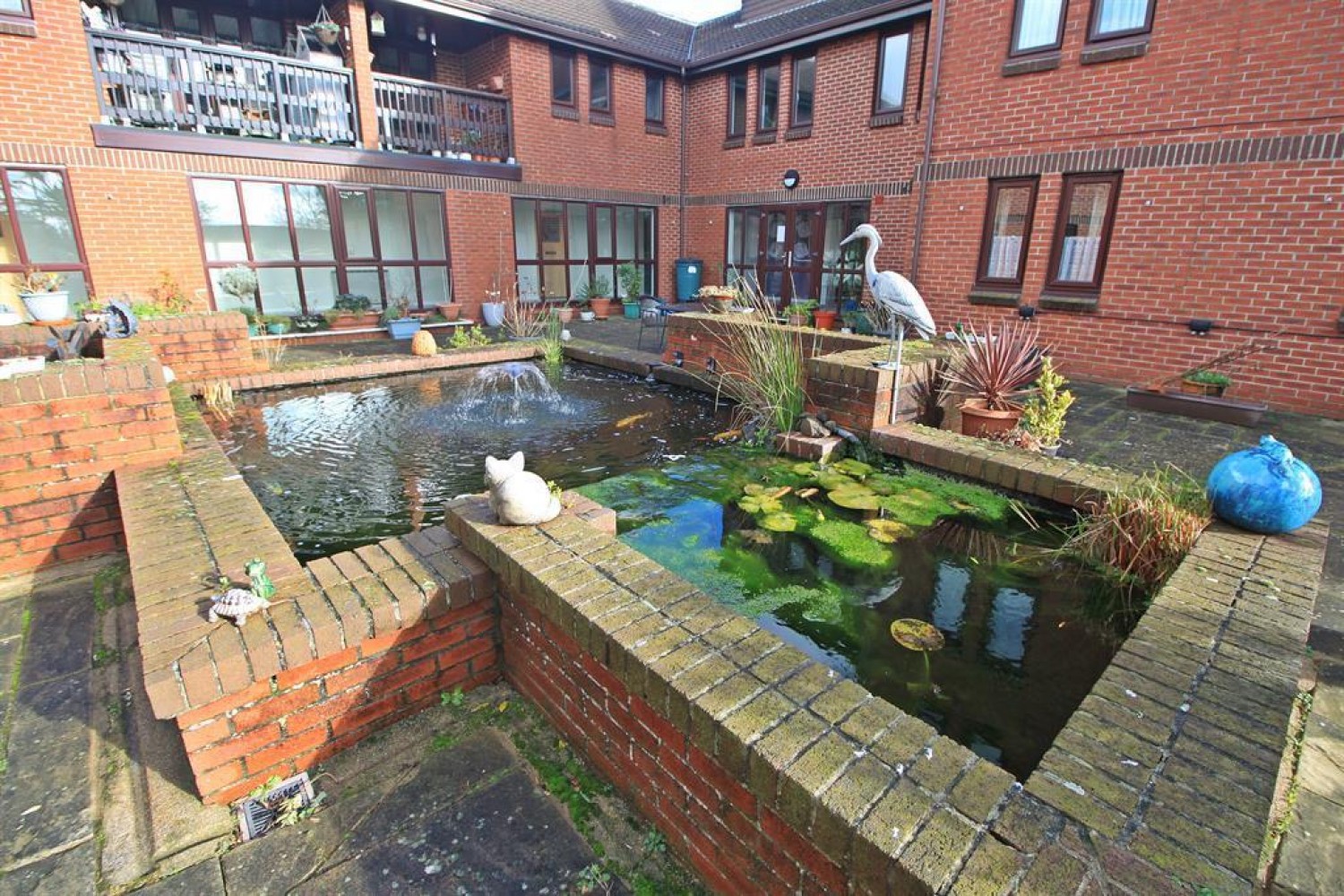 Hamble Lane, Hamble, Southampton, SO31 4QE