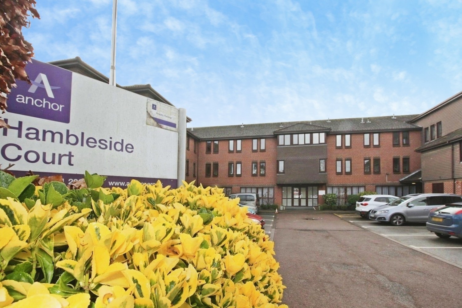 Hamble Lane, Hamble, Southampton, SO31 4QE