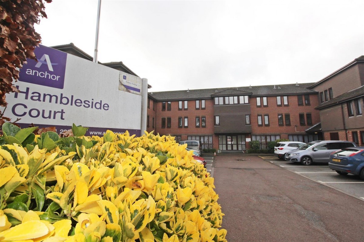 Hamble Lane, Hamble, Southampton, SO31 4QE