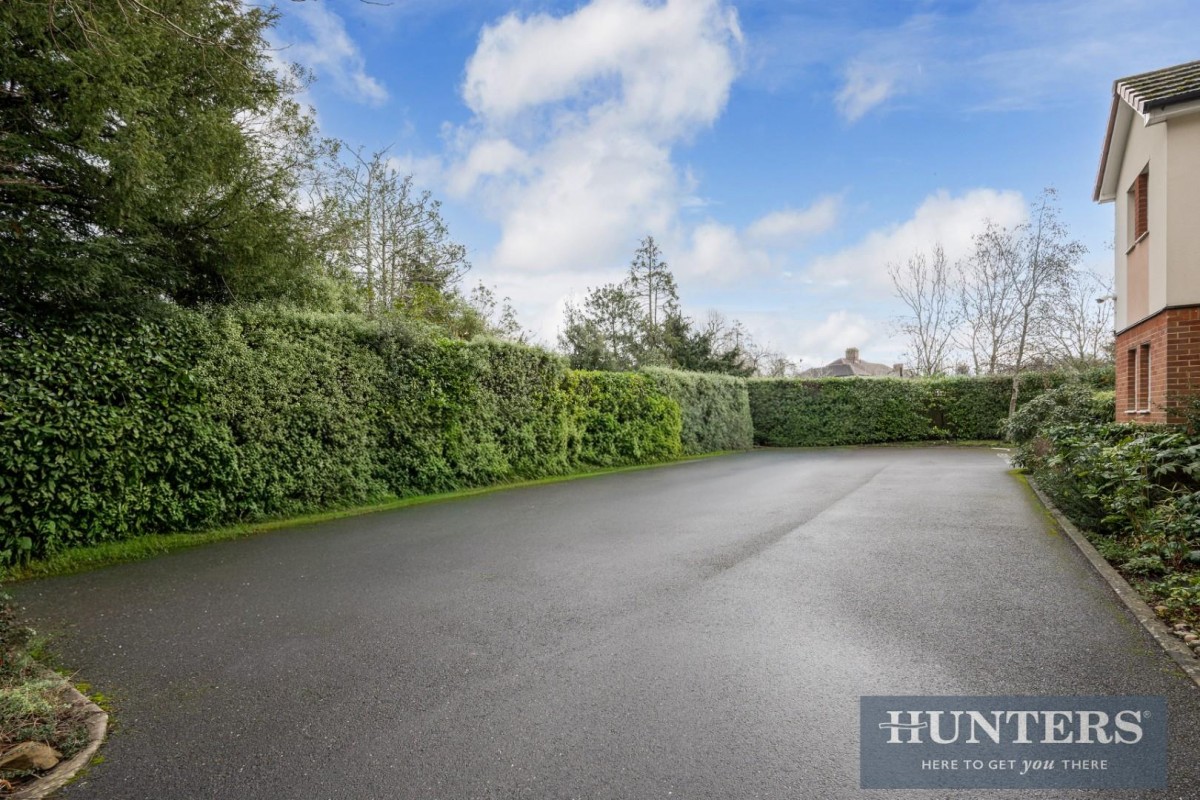 Kingston Road, Epsom