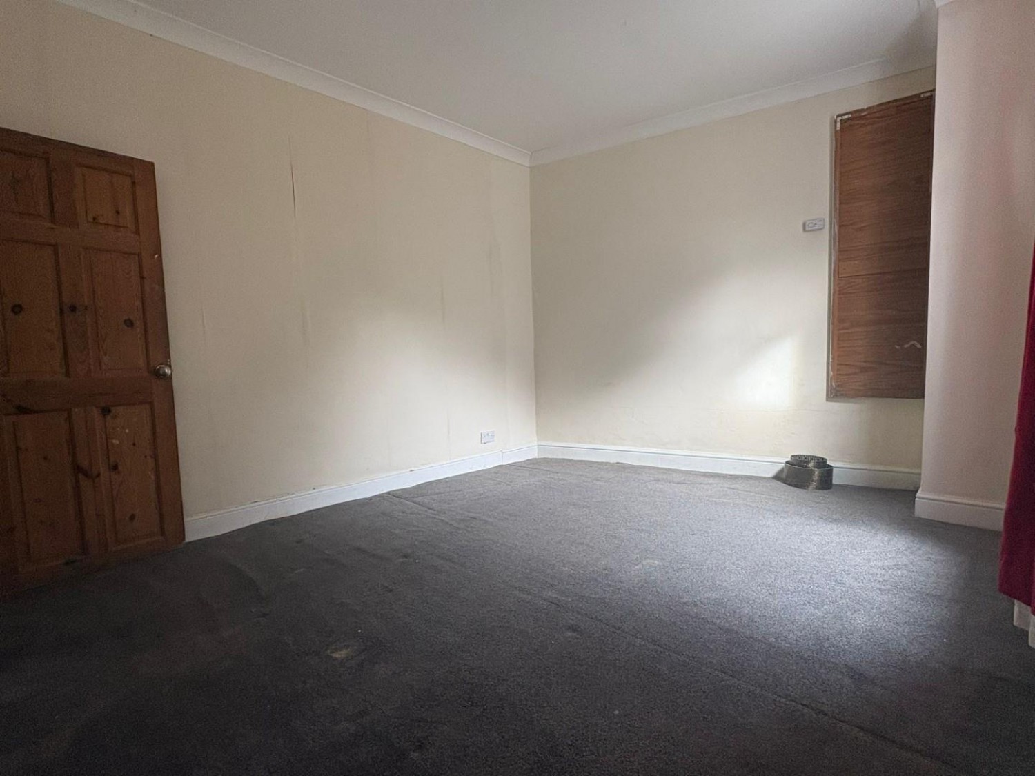 Ground Floor Flat, Wrotham Road, Gravesend, DA11