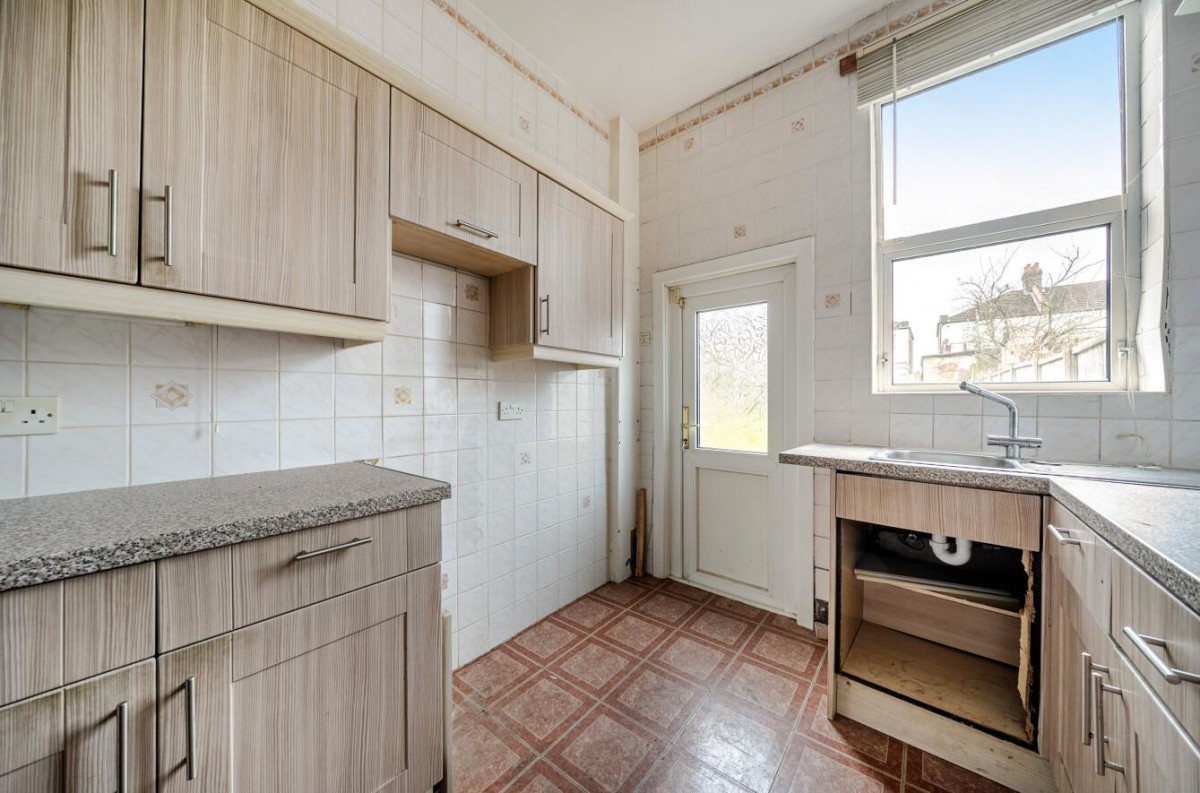 Ardgowan Road, London, SE6 1ZB