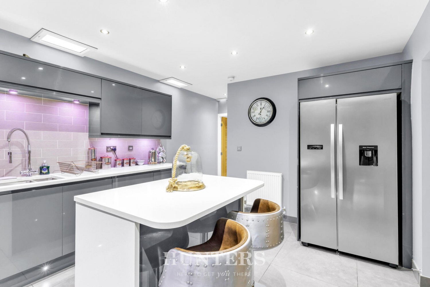 Mount Pleasant, Middleton, Manchester, M24