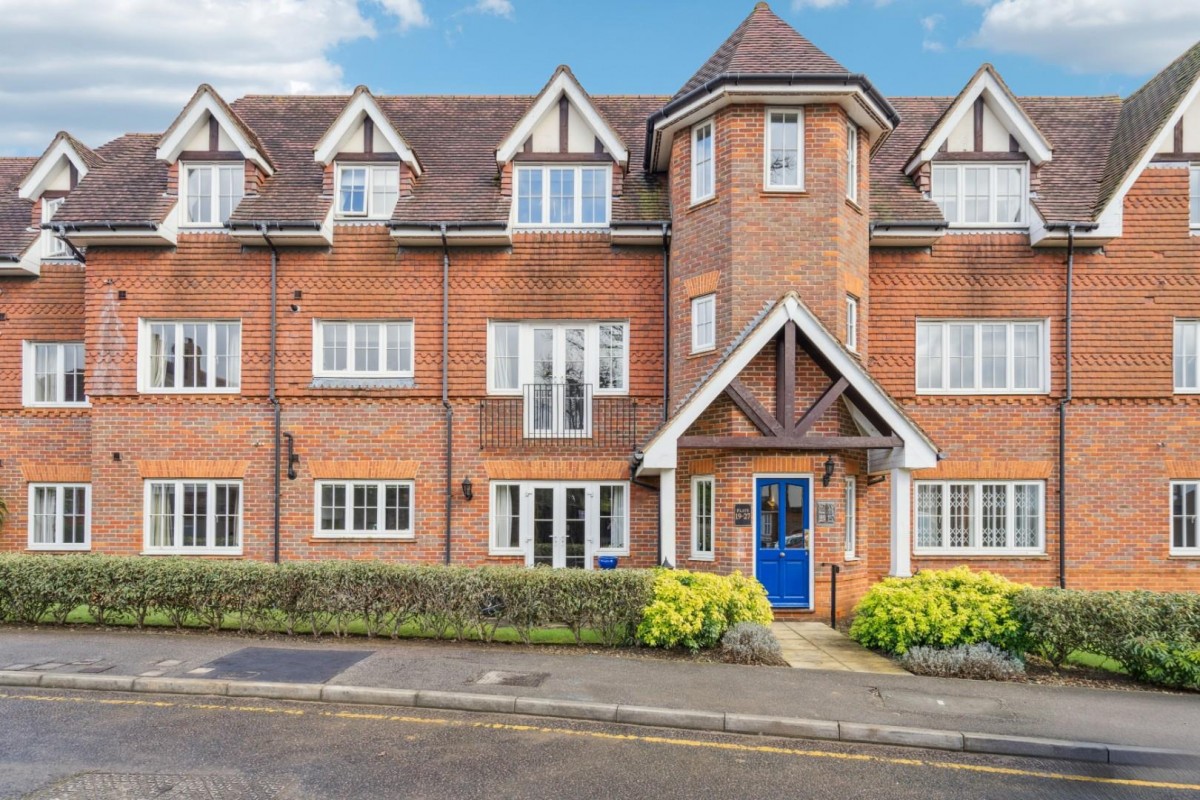 Oakfield Close, Amersham, Buckinghamshire, HP6 5TA